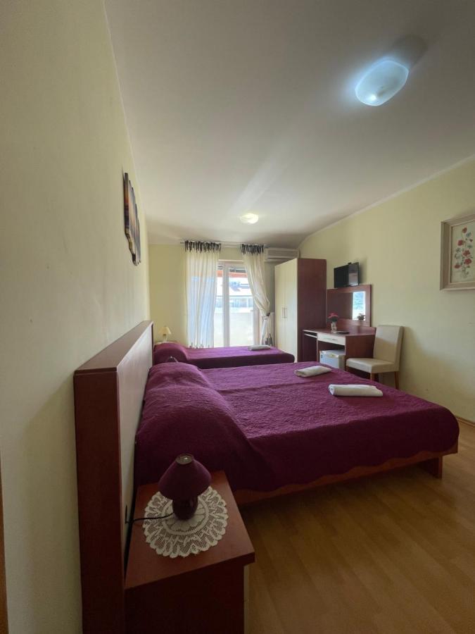 Pag Marina Rooms & Apartment ภายนอก รูปภาพ
