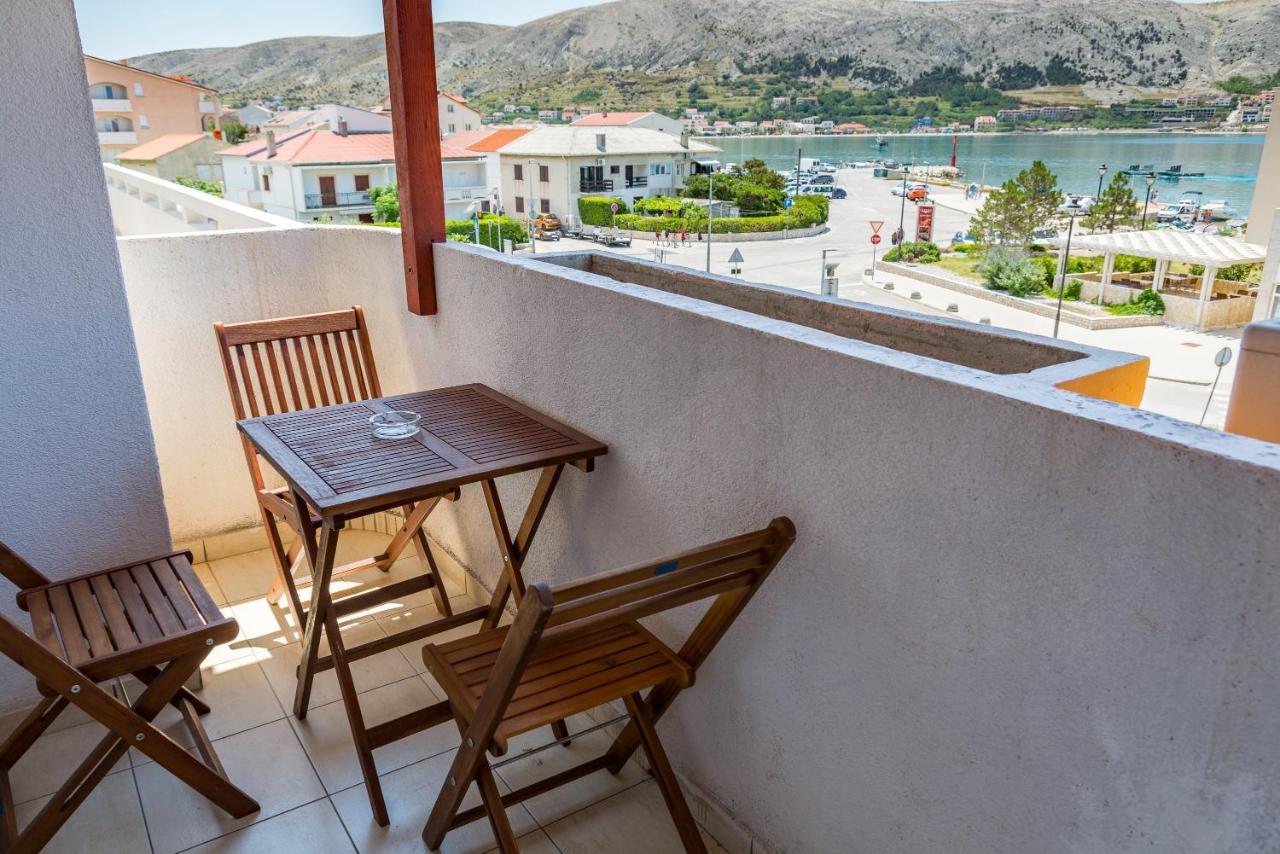Pag Marina Rooms & Apartment ภายนอก รูปภาพ