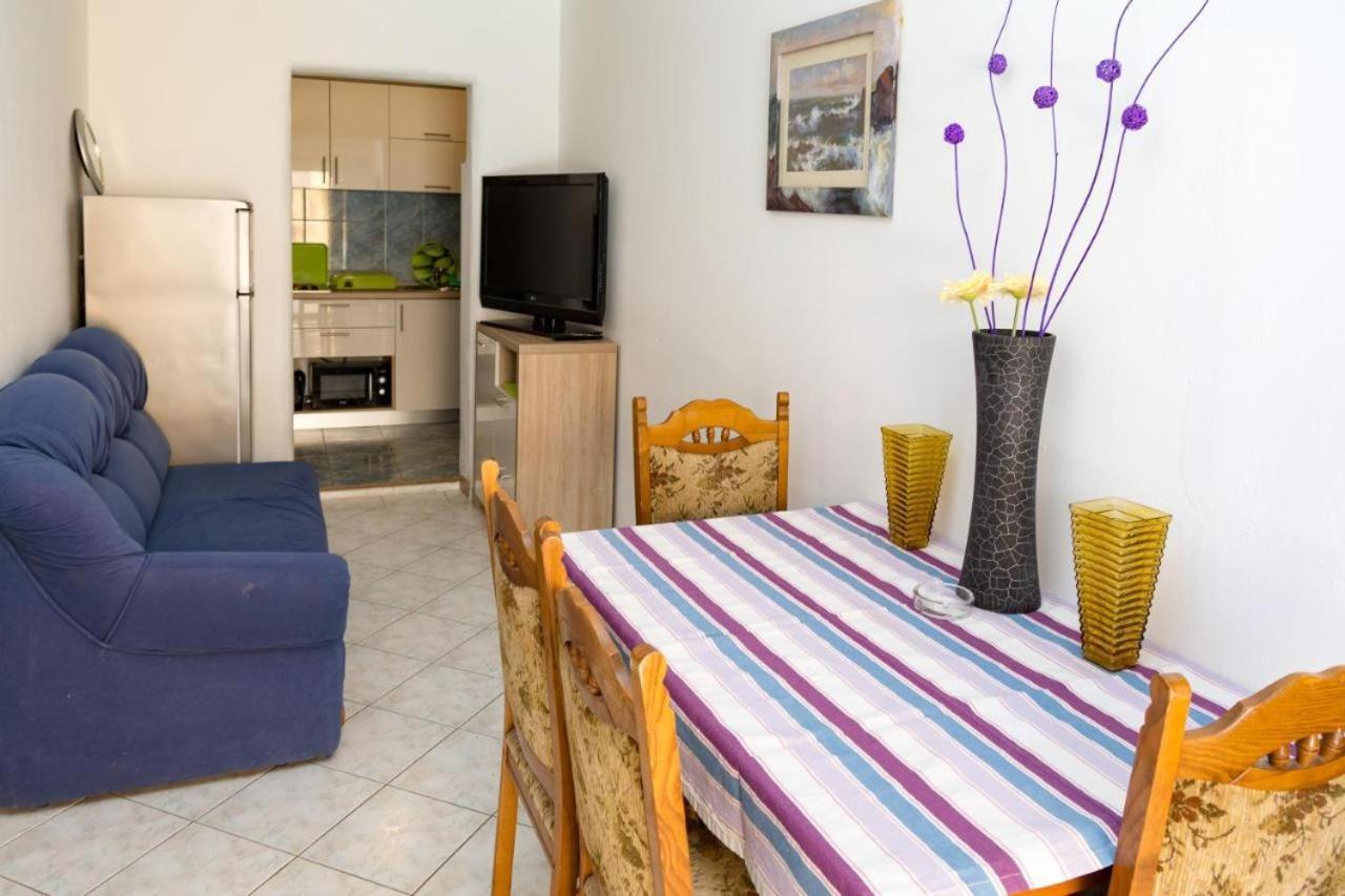 Pag Marina Rooms & Apartment ภายนอก รูปภาพ